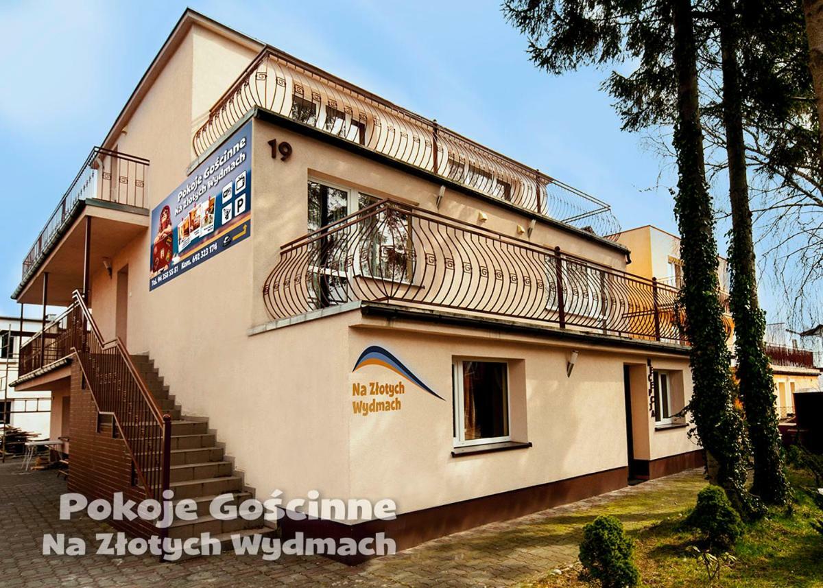Pokoje Na Zlotych Wydmach Dźwirzyno Exteriör bild